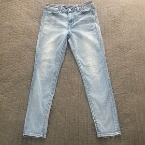 American Eagle High-Rise Jegging
